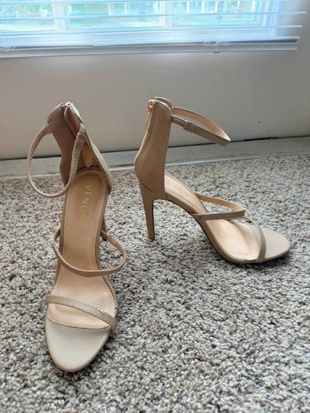 3 for $9 venus beige strappy heels euc 7.5 203